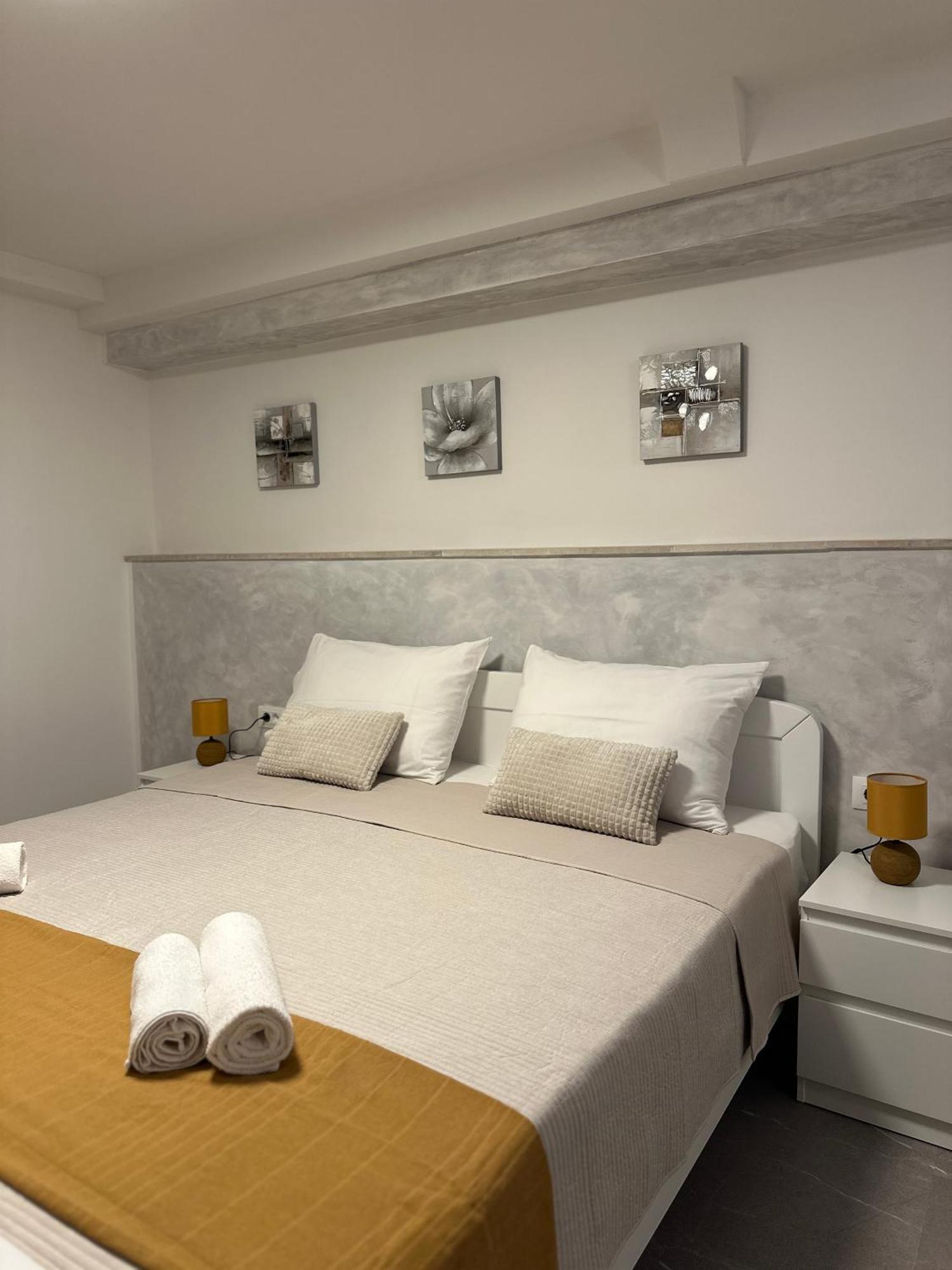 Apartment Bilic Pula Eksteriør billede